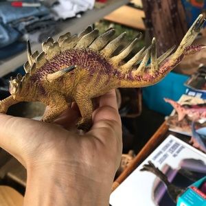 Stegosaurus? Dinosaurs for sale